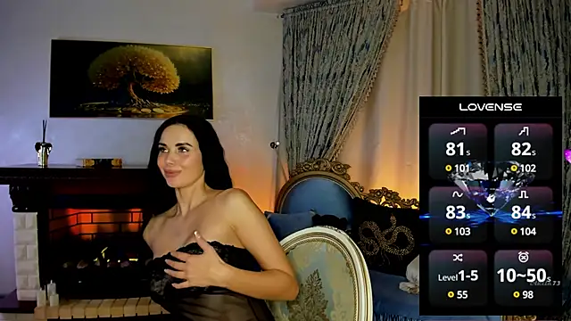 Snapshot of Black-Mamba- chatting on December 12, 8:32 pm Black-Mamba- online show from December 12, 8:32 pm