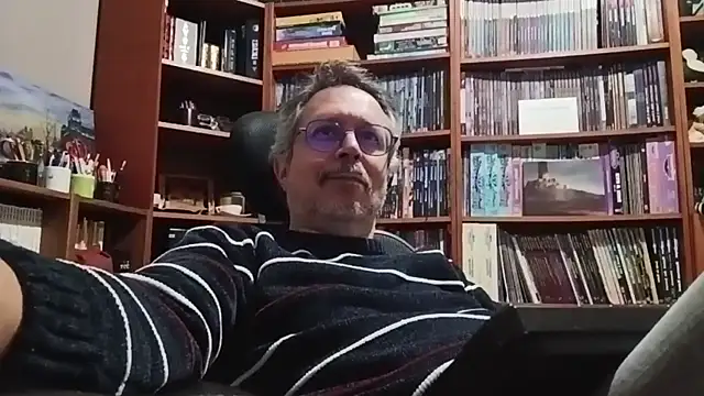 Snapshot of Mandra_is_a_whore chatting on October 7, 9:34 pm Mandra is a whore online show from October 7, 9:34 pm