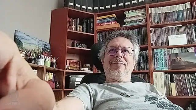 Snapshot of Mandra_is_a_whore chatting on October 11, 11:31 am Mandra is a whore online show from October 11, 11:31 am