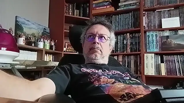 Snapshot of Mandra_is_a_whore chatting on October 19, 11:11 am Mandra is a whore online show from October 19, 11:11 am