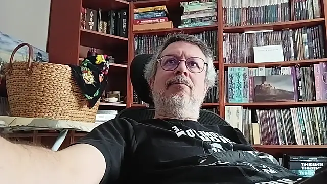 Snapshot of Mandra_is_a_whore chatting on October 26, 11:27 am Mandra is a whore online show from October 26, 11:27 am