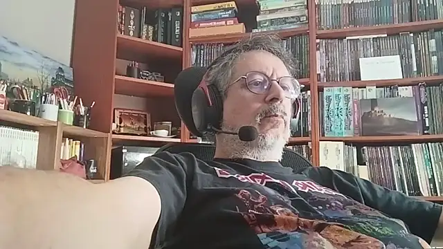 Snapshot of Mandra_is_a_whore chatting on October 30, 9:44 am Mandra is a whore online show from October 30, 9:44 am