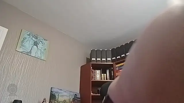 Snapshot of Mandra_is_a_whore chatting on November 7, 10:04 am Mandra is a whore online show from November 7, 10:04 am