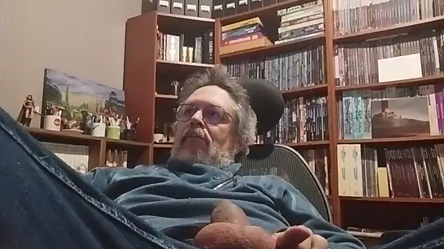 Snapshot of Mandra_is_a_whore chatting on November 13, 10:30 pm Mandra is a whore online show from November 13, 10:30 pm