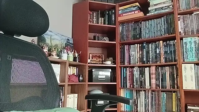 Snapshot of Mandra_is_a_whore chatting on November 18, 10:41 am Mandra is a whore online show from November 18, 10:41 am