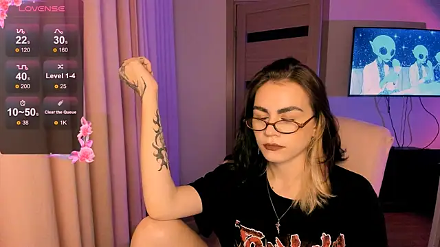 Snapshot of _selectrra chatting on December 11, 6:09 pm selectrra online show from December 11, 6:09 pm