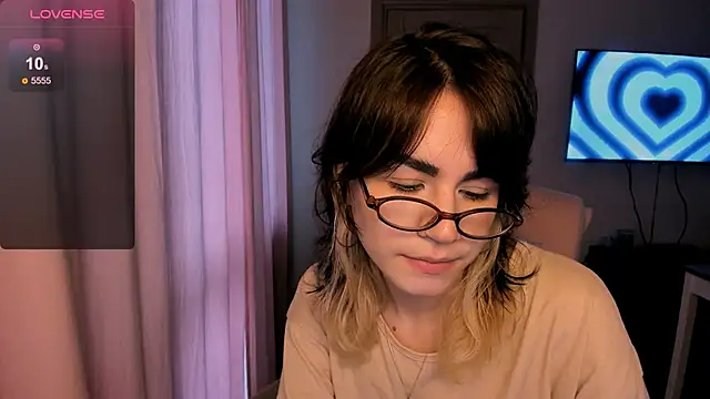 Snapshot of _selectrra chatting on January 11, 11:23 am selectrra online show from January 11, 11:23 am