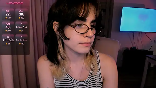 Snapshot of _selectrra chatting on January 15, 2:13 pm selectrra online show from January 15, 2:13 pm