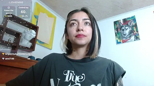 ZoeBakers  online show from December 20, 2:05 pm