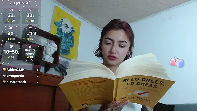 ZoeBakers  online show from September 26, 5:55 am