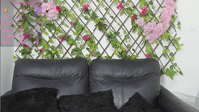 Snapshot of merlyna_goldens chatting on November 23, 1:05 am merlyna goldens online show from November 23, 1:05 am