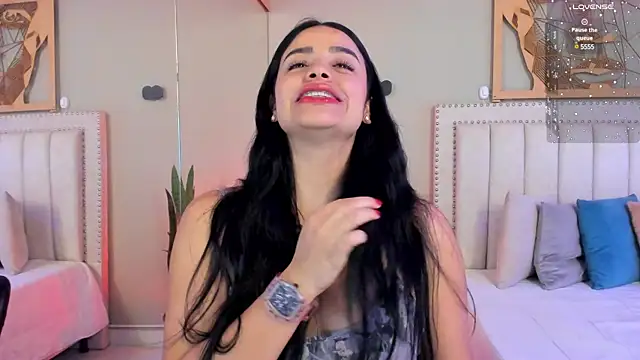 Snapshot of Paula_Desousa chatting on February 11, 10:39 pm Paula Desousa online show from February 11, 10:39 pm