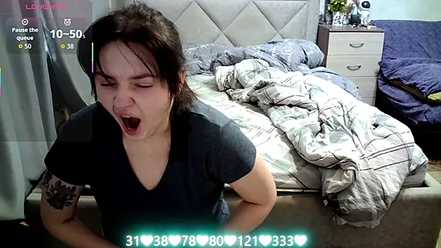 juliettkalen online show from January 14, 5:35 am