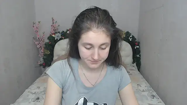 Holliy Cooper online show from January 21, 1:08 am