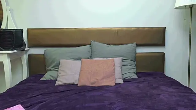 MissYvie online show from January 26, 9:51 am