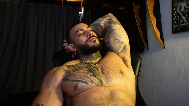 jacksonc  online show from April 21, 2:56 pm