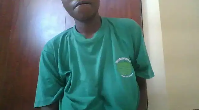 Snapshot of prettychic5 chatting on December 13, 10:30 am prettychic5 online show from December 13, 10:30 am