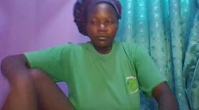 Snapshot of prettychic5 chatting on March 6, 6:08 am prettychic5 online show from March 6, 6:08 am