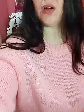 Snapshot of ErikaVlovely chatting on November 10, 1:48 am ErikaVlovely online show from November 10, 1:48 am