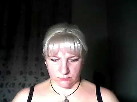 Snapshot of MeilomaWesa chatting on December 19, 3:19 pm MeilomaWesa online show from December 19, 3:19 pm