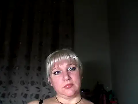 Snapshot of MeilomaWesa chatting on December 29, 7:11 pm MeilomaWesa online show from December 29, 7:11 pm