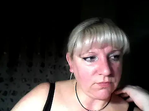 Snapshot of MeilomaWesa chatting on January 14, 2:43 pm MeilomaWesa online show from January 14, 2:43 pm