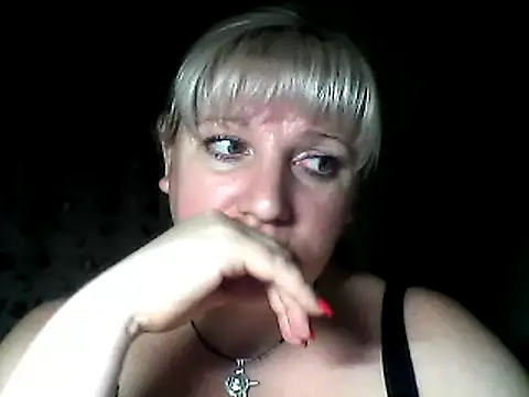 Snapshot of MeilomaWesa chatting on January 18, 3:59 pm MeilomaWesa online show from January 18, 3:59 pm