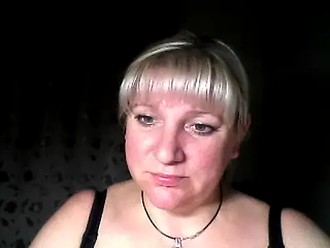 Snapshot of MeilomaWesa chatting on January 18, 10:17 pm MeilomaWesa online show from January 18, 10:17 pm