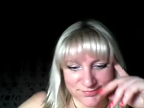 Snapshot of MeilomaWesa chatting on January 19, 8:51 pm MeilomaWesa online show from January 19, 8:51 pm