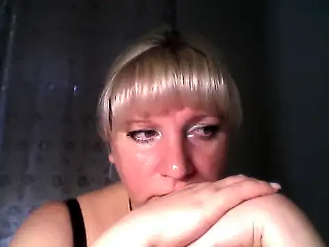 Snapshot of MeilomaWesa chatting on January 22, 7:14 am MeilomaWesa online show from January 22, 7:14 am