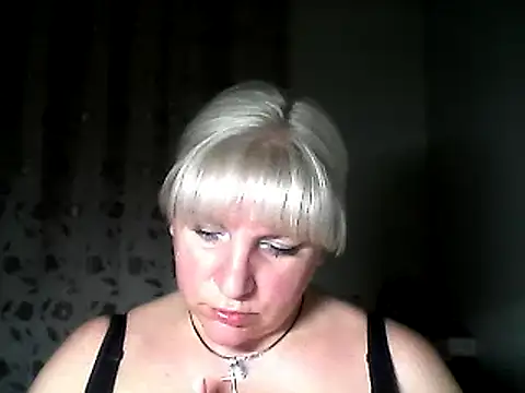 Snapshot of MeilomaWesa chatting on February 2, 9:13 pm MeilomaWesa online show from February 2, 9:13 pm