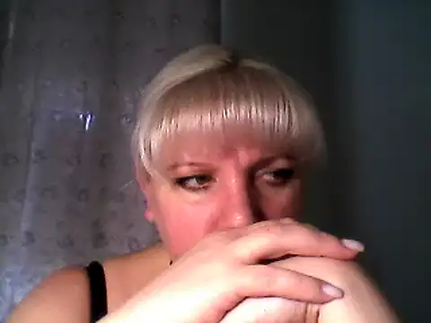 Snapshot of MeilomaWesa chatting on February 10, 11:36 am MeilomaWesa online show from February 10, 11:36 am