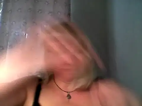 Snapshot of MeilomaWesa chatting on February 16, 9:48 am MeilomaWesa online show from February 16, 9:48 am