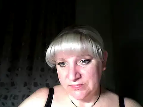 Snapshot of MeilomaWesa chatting on February 21, 3:32 pm MeilomaWesa online show from February 21, 3:32 pm