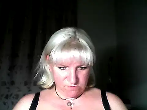 Snapshot of MeilomaWesa chatting on March 18, 6:37 pm MeilomaWesa online show from March 18, 6:37 pm