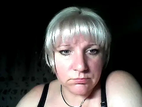 Snapshot of MeilomaWesa chatting on March 18, 9:43 pm MeilomaWesa online show from March 18, 9:43 pm