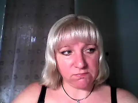 Snapshot of MeilomaWesa chatting on March 19, 2:13 pm MeilomaWesa online show from March 19, 2:13 pm