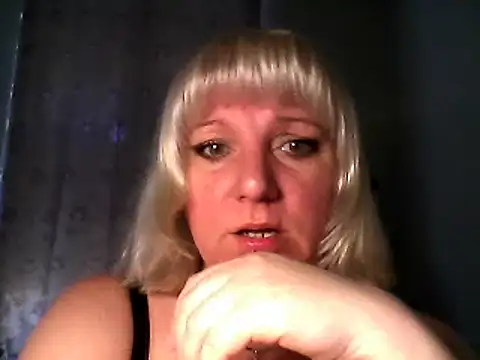 Snapshot of MeilomaWesa chatting on March 21, 7:00 am MeilomaWesa online show from March 21, 7:00 am