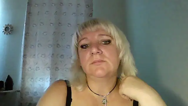 Snapshot of MeilomaWesa chatting on September 13, 9:31 am MeilomaWesa online show from September 13, 9:31 am