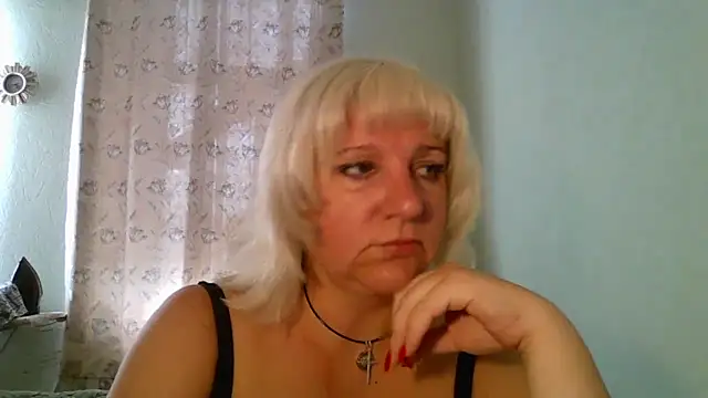 Snapshot of MeilomaWesa chatting on September 14, 2:05 pm MeilomaWesa online show from September 14, 2:05 pm