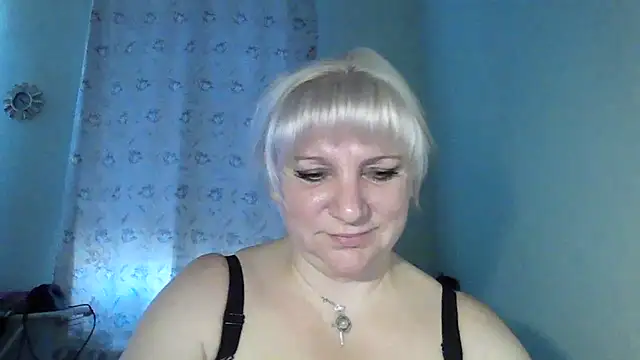 Snapshot of MeilomaWesa chatting on November 14, 7:18 am MeilomaWesa online show from November 14, 7:18 am