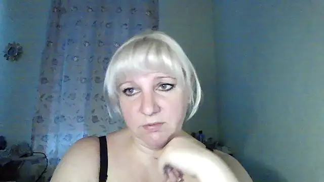 Snapshot of MeilomaWesa chatting on November 26, 9:32 am MeilomaWesa online show from November 26, 9:32 am