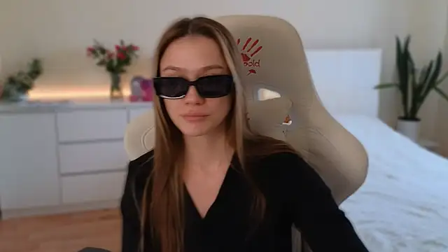 Madi soon online show from February 4, 11:38 am