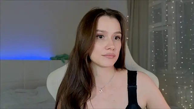 Madi soon online show from October 15, 3:45 pm