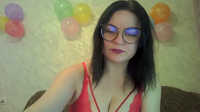 Snapshot of AnnaOhRise chatting on March 4, 7:25 am AnnaOhRise online show from March 4, 7:25 am