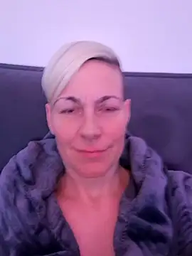 DarleenHot online show from December 3, 8:17 pm