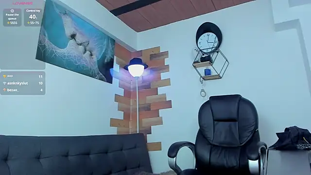 Snapshot of vincen_jose chatting on January 6, 1:31 am vincen jose online show from January 6, 1:31 am