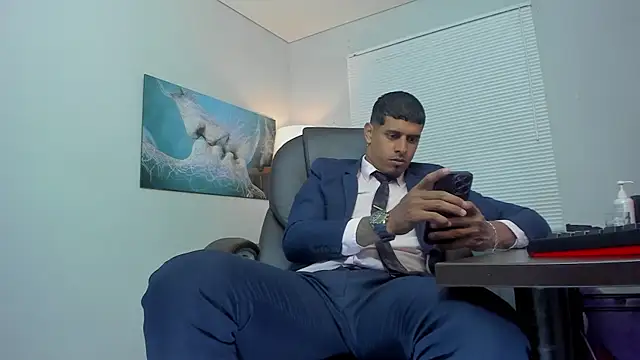 Snapshot of vincen_jose chatting on November 28, 2:58 am vincen jose online show from November 28, 2:58 am