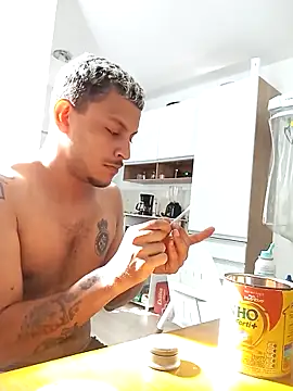 emrehliug12 online show from February 19, 12:33 pm