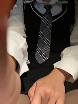 Asia-Lynn online show from March 14, 2:30 pm